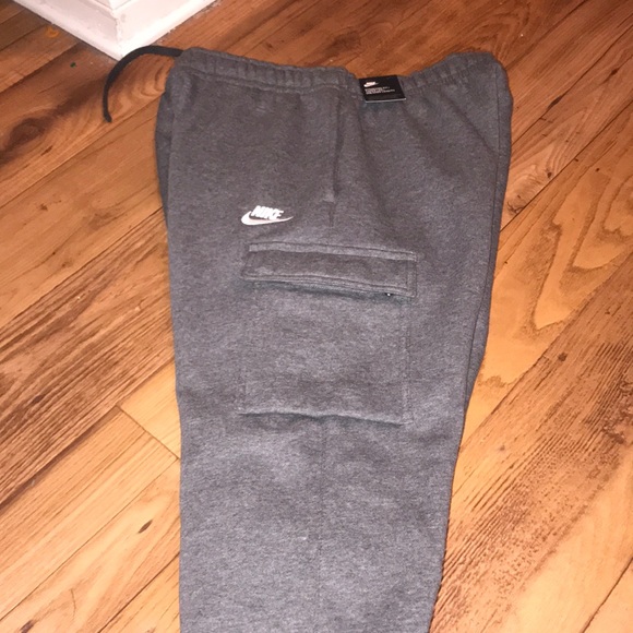 NWT NIKE CARGO SWEATPANTS - Picture 5 of 7